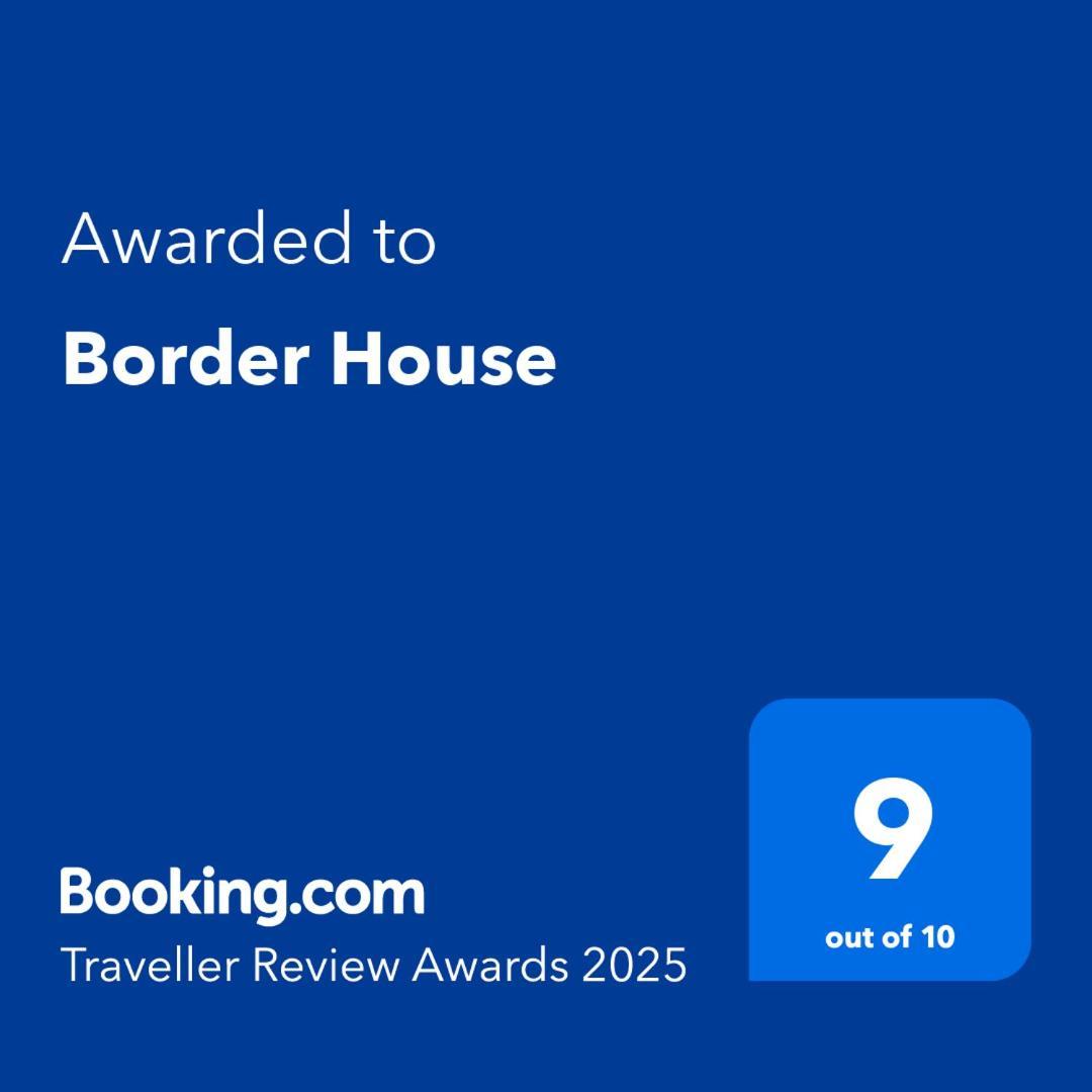 Border House Lägenhet Gorizia Exteriör bild