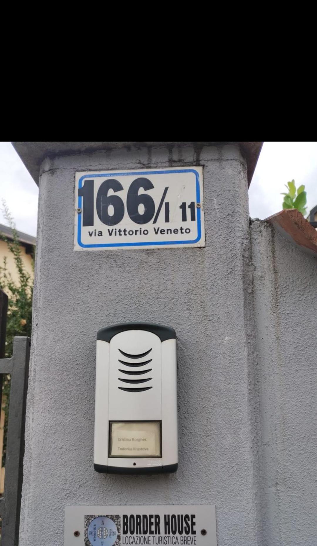 Border House Lägenhet Gorizia Exteriör bild